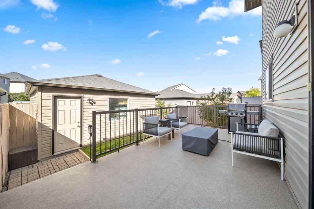 MLS® A2261738 - 1218 Kings Heights Way SE in Kings Heights Airdrie, Residential