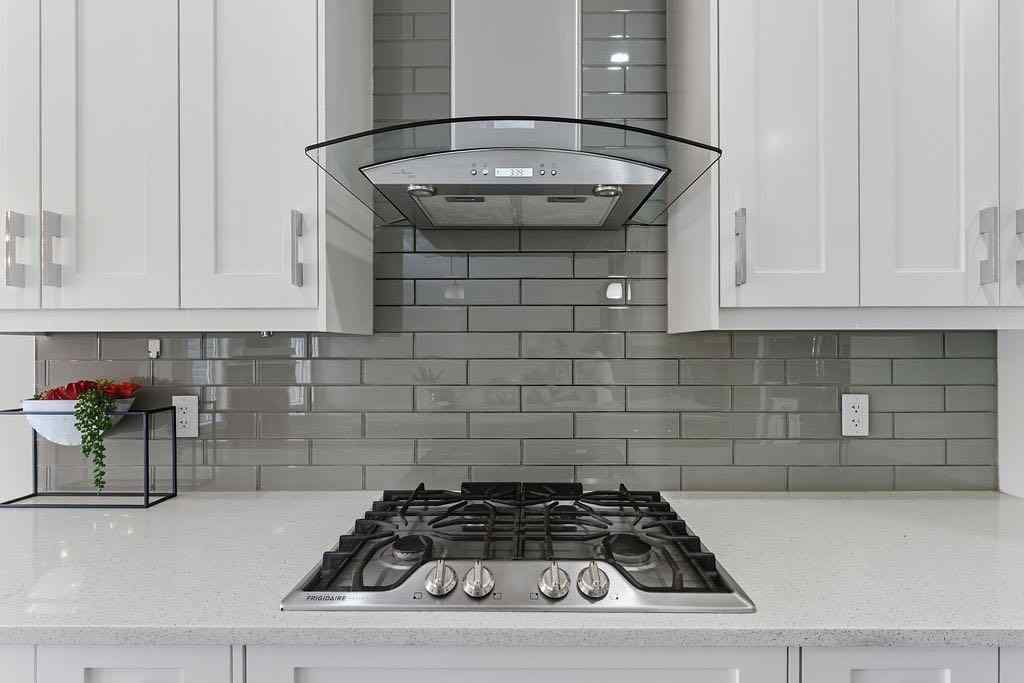 MLS® A2261745 - 240 Nolanhurst Crescent NW in Nolan Hill Calgary, Residential