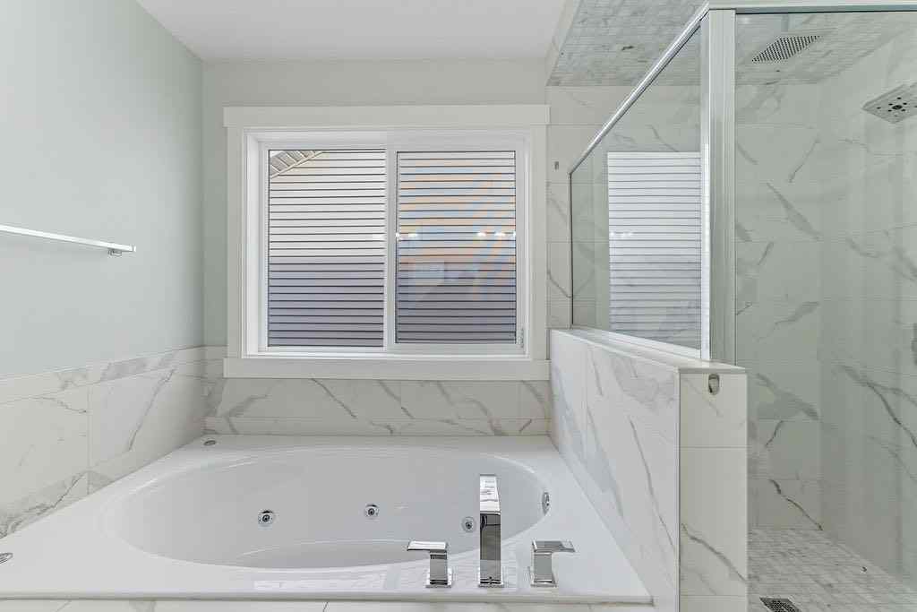 MLS® A2261745 - 240 Nolanhurst Crescent NW in Nolan Hill Calgary, Residential