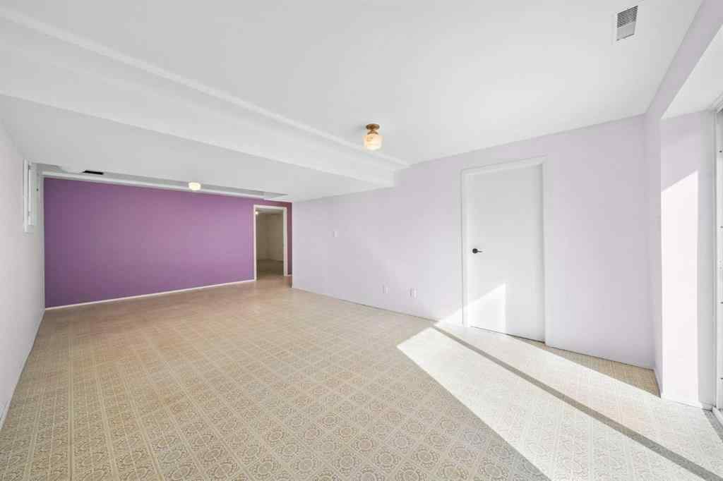 MLS® A2261749 - 36 Strathlorne Crescent SW in Strathcona Park Calgary, Residential