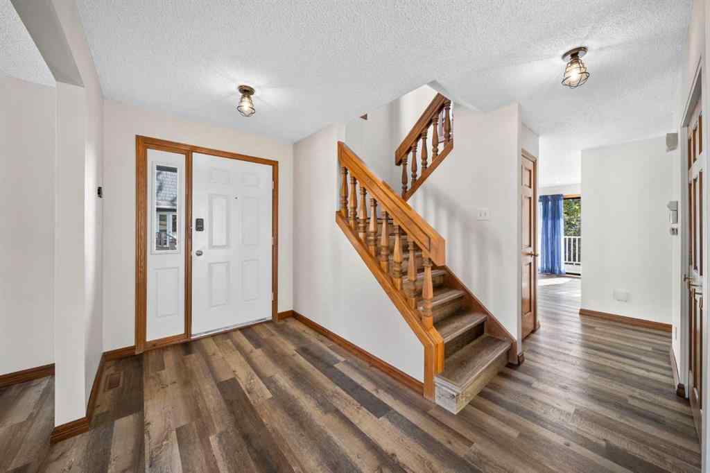 MLS® A2261749 - 36 Strathlorne Crescent SW in Strathcona Park Calgary, Residential