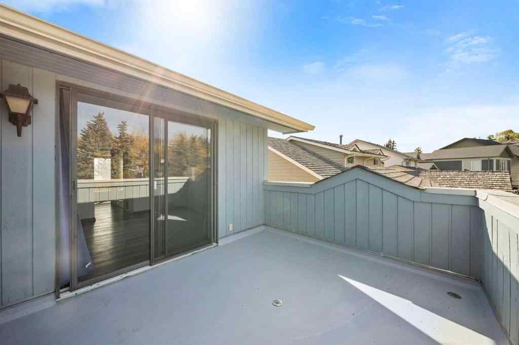 MLS® A2261749 - 36 Strathlorne Crescent SW in Strathcona Park Calgary, Residential