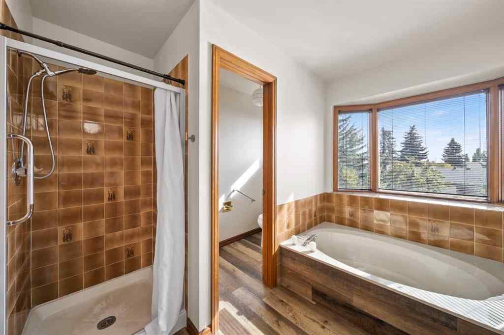 MLS® A2261749 - 36 Strathlorne Crescent SW in Strathcona Park Calgary, Residential