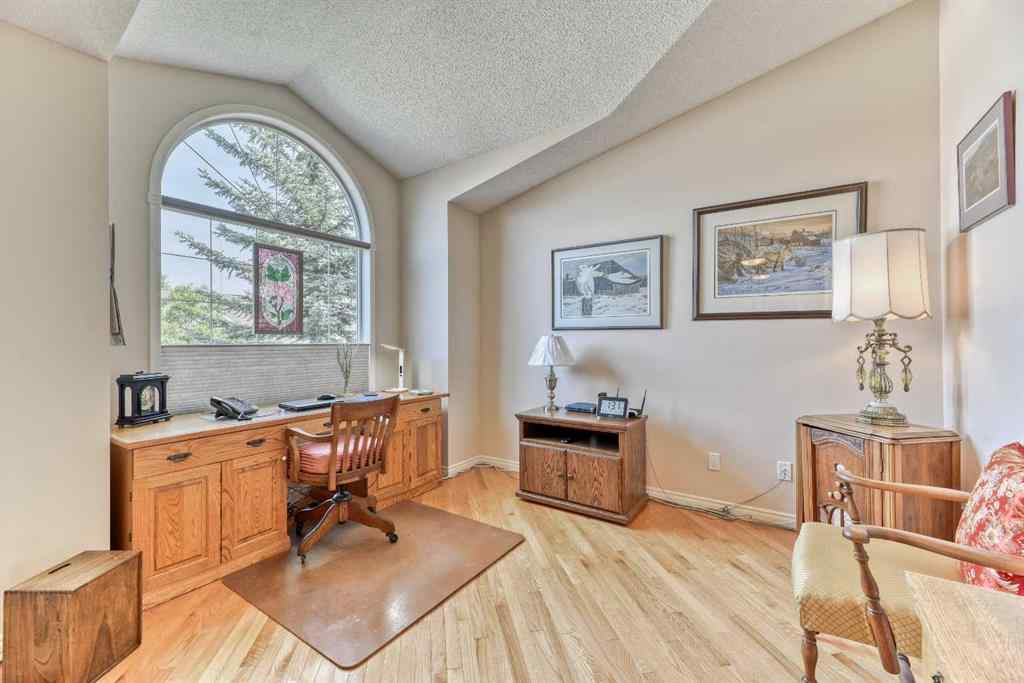 MLS® A2261763 - 7 Scotia Landing NW in Scenic Acres Calgary, Residential