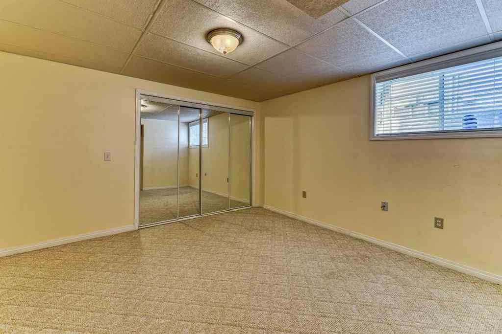 MLS® A2261763 - 7 Scotia Landing NW in Scenic Acres Calgary, Residential