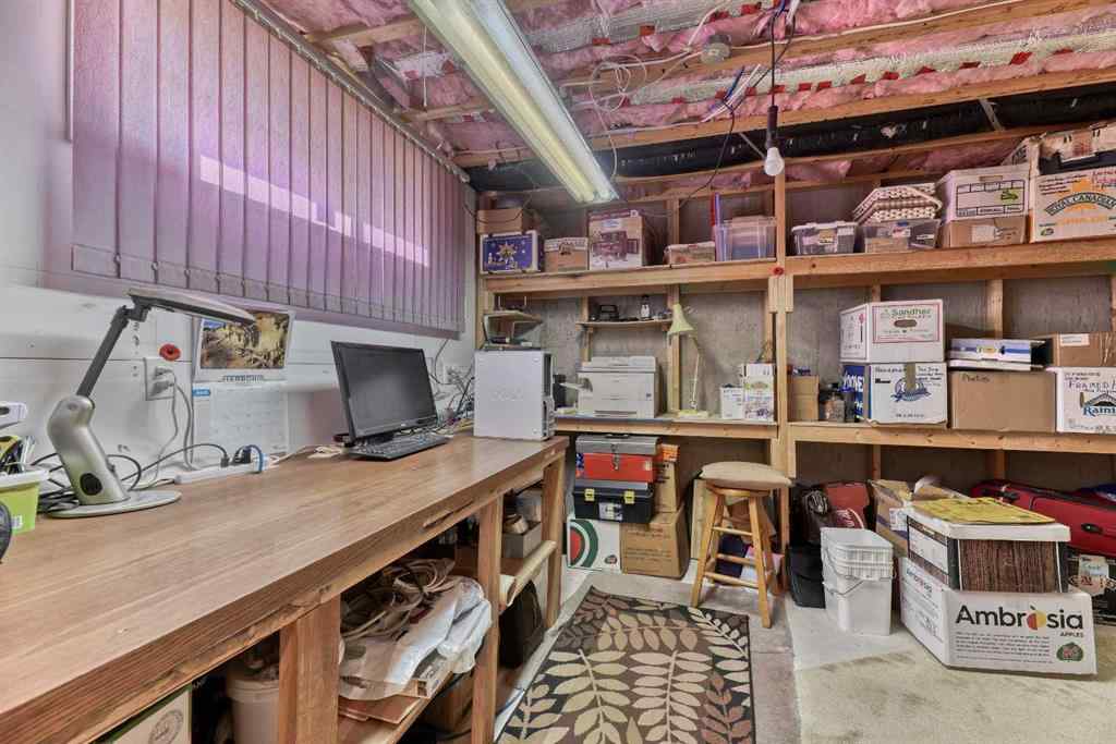 MLS® A2261763 - 7 Scotia Landing NW in Scenic Acres Calgary, Residential