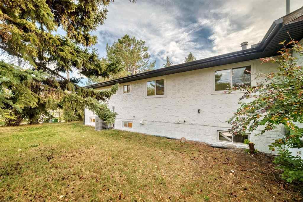 MLS® A2261767 - 26 Dalgetty Place NW in Dalhousie Calgary, Residential