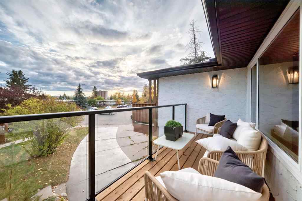 MLS® A2261767 - 26 Dalgetty Place NW in Dalhousie Calgary, Residential