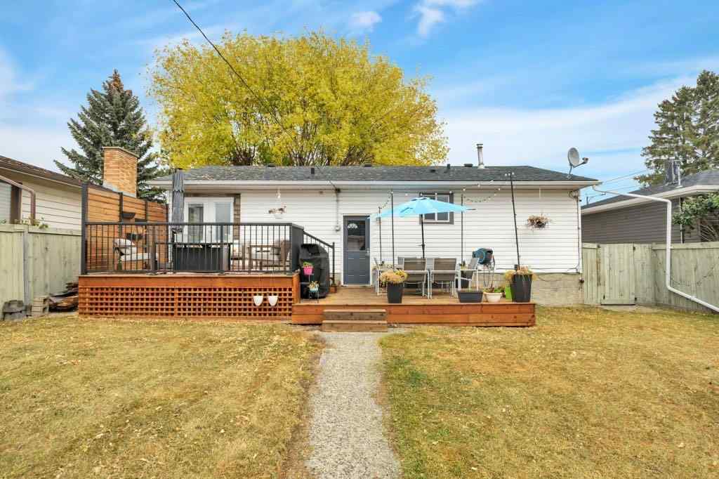 MLS® A2261769 - 7715 73 Avenue NW in Avonmore Edmonton, Residential