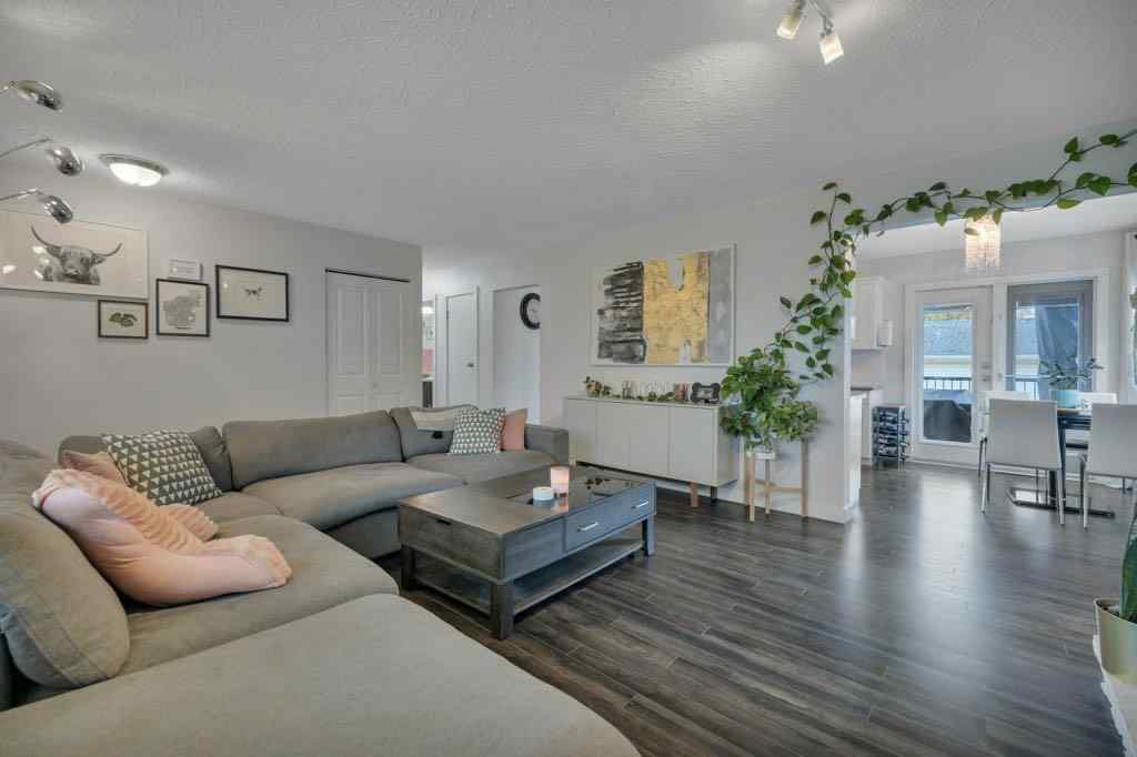 MLS® A2261769 - 7715 73 Avenue NW in Avonmore Edmonton, Residential