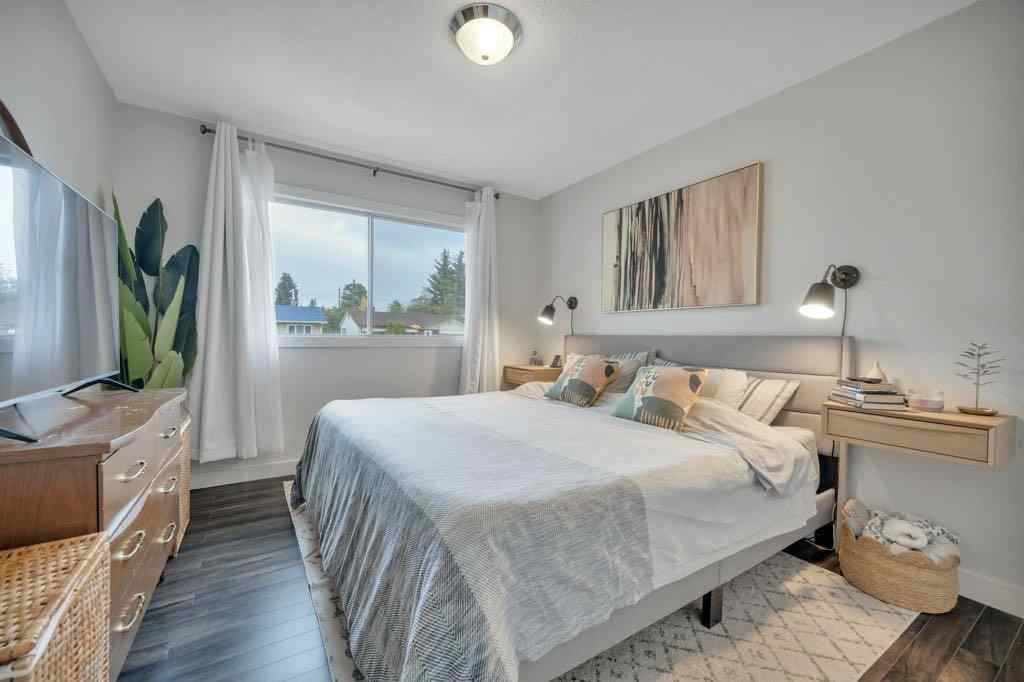 MLS® A2261769 - 7715 73 Avenue NW in Avonmore Edmonton, Residential