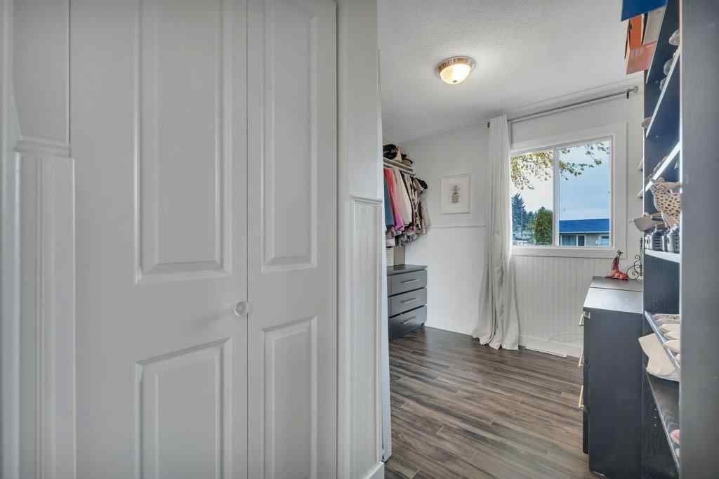 MLS® A2261769 - 7715 73 Avenue NW in Avonmore Edmonton, Residential