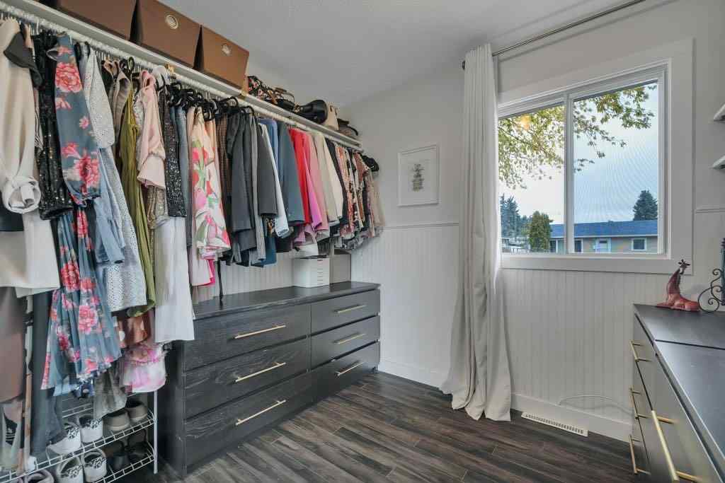 MLS® A2261769 - 7715 73 Avenue NW in Avonmore Edmonton, Residential