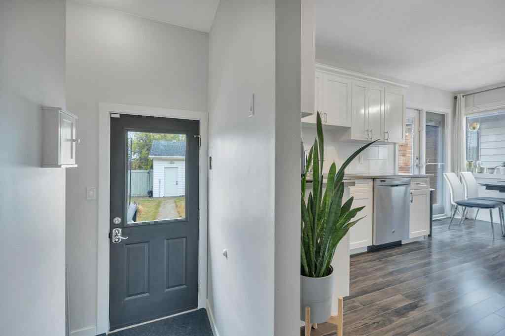 MLS® A2261769 - 7715 73 Avenue NW in Avonmore Edmonton, Residential