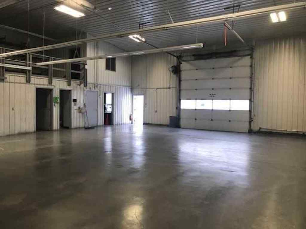 MLS® A2261774 - 8111 110 Street  in Richmond Industrial Park Grande Prairie, Commercial