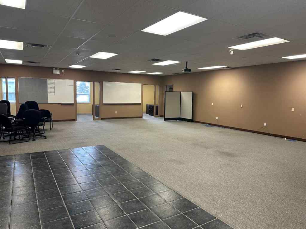 MLS® A2261774 - 8111 110 Street  in Richmond Industrial Park Grande Prairie, Commercial