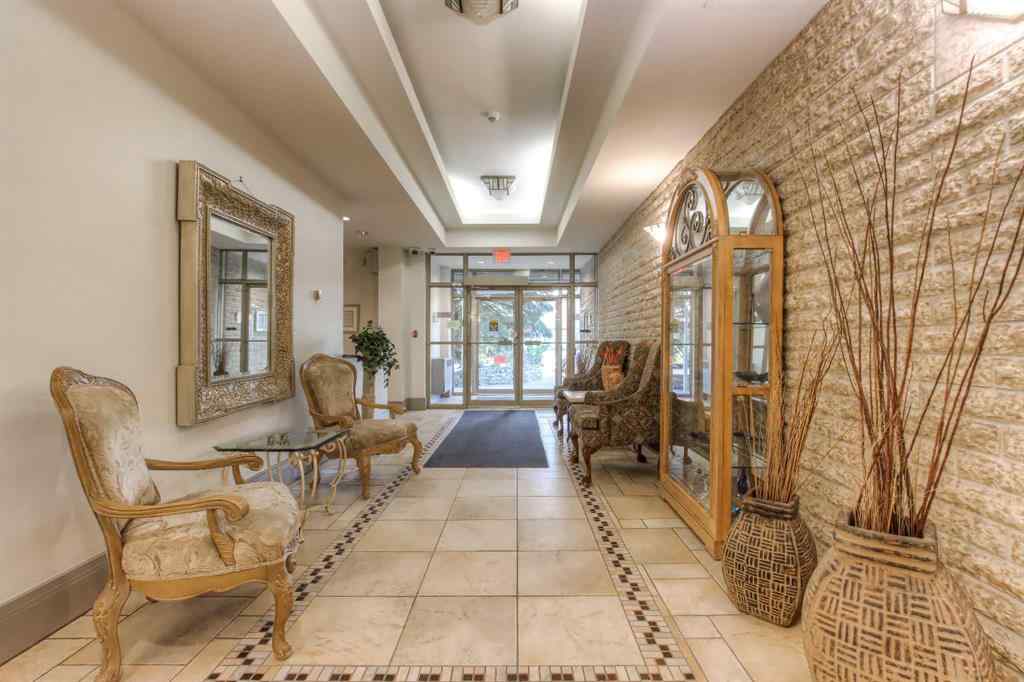 MLS® A2261784 - Unit #804 4603 Varsity Drive NW in Varsity Calgary, Residential