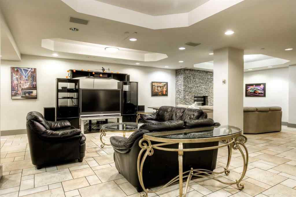 MLS® A2261784 - Unit #804 4603 Varsity Drive NW in Varsity Calgary, Residential