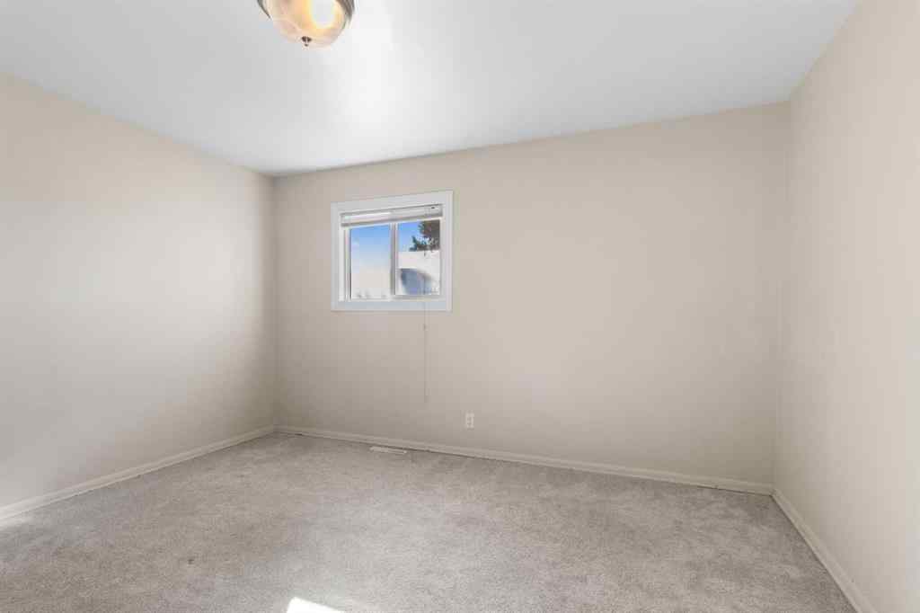 MLS® A2261785 - 5120 47 Street  in Central Innisfail Innisfail, Residential