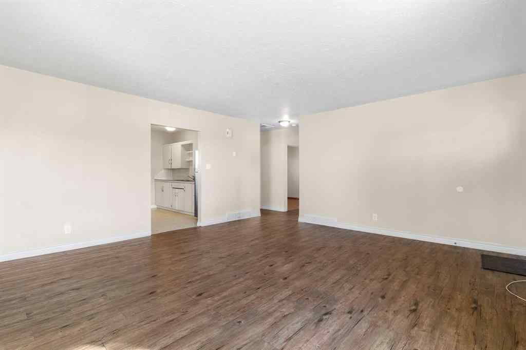 MLS® A2261785 - 5120 47 Street  in Central Innisfail Innisfail, Residential