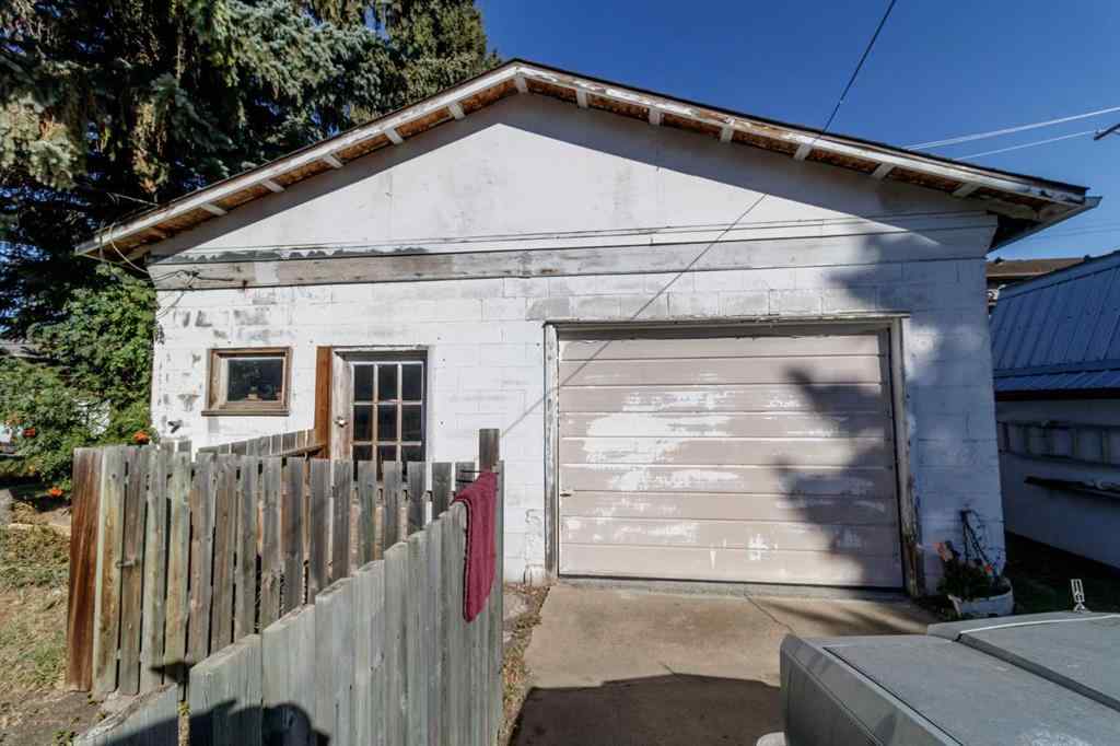 MLS® A2261785 - 5120 47 Street  in Central Innisfail Innisfail, Residential