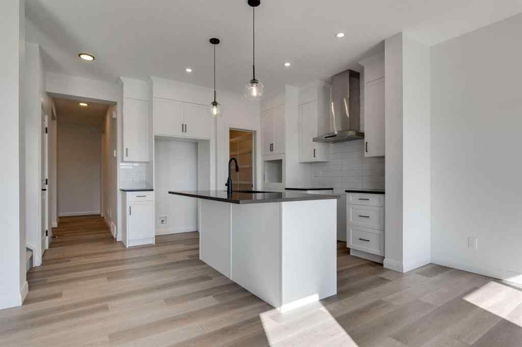 MLS® A2261790 - 268 Dawson Wharf Crescent  in Dawson\'s Landing Chestermere, Residential