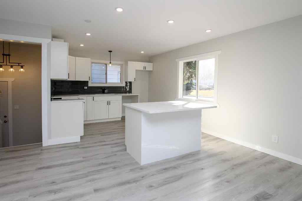 MLS® A2261795 - 6318 Horn Street  in Highland Green Red Deer, Residential