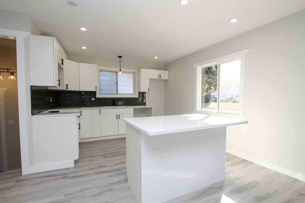 MLS® A2261795 - 6318 Horn Street  in Highland Green Red Deer, Residential