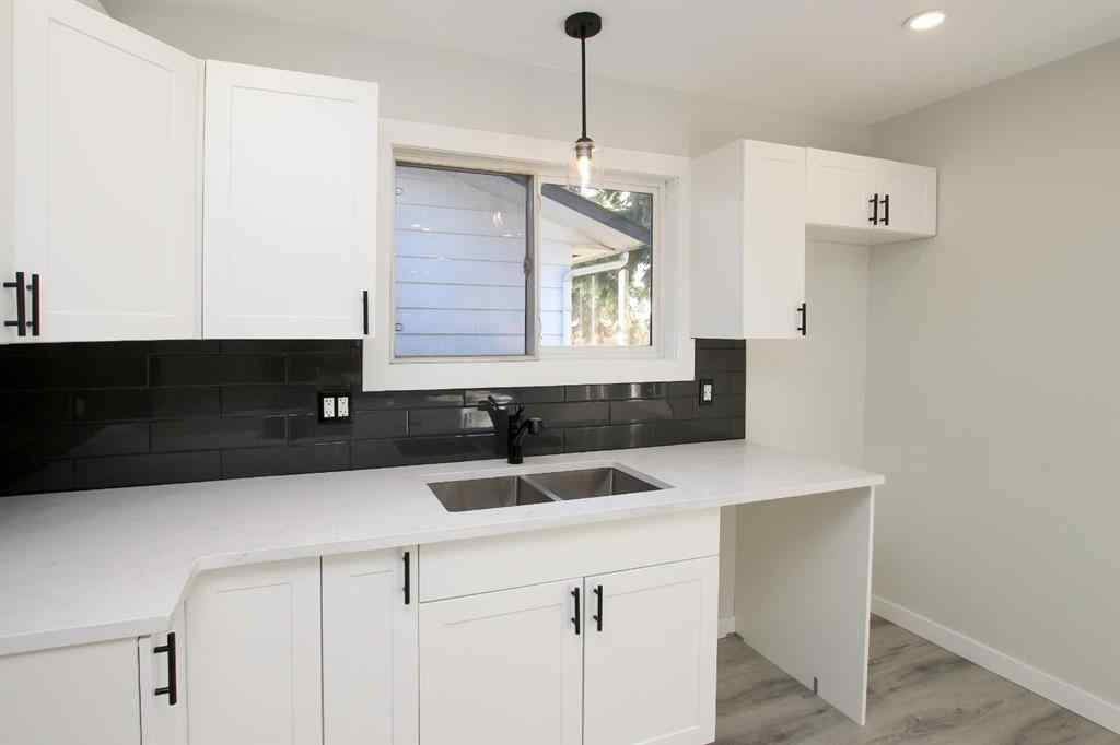 MLS® A2261795 - 6318 Horn Street  in Highland Green Red Deer, Residential