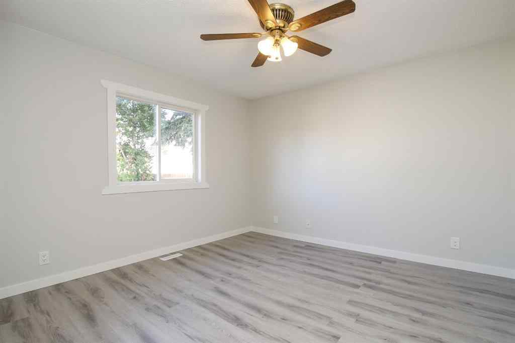 MLS® A2261795 - 6318 Horn Street  in Highland Green Red Deer, Residential