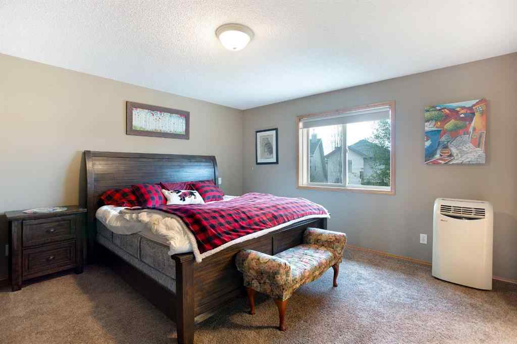 MLS® A2261796 - 196 Brightondale Close SE in New Brighton Calgary, Residential