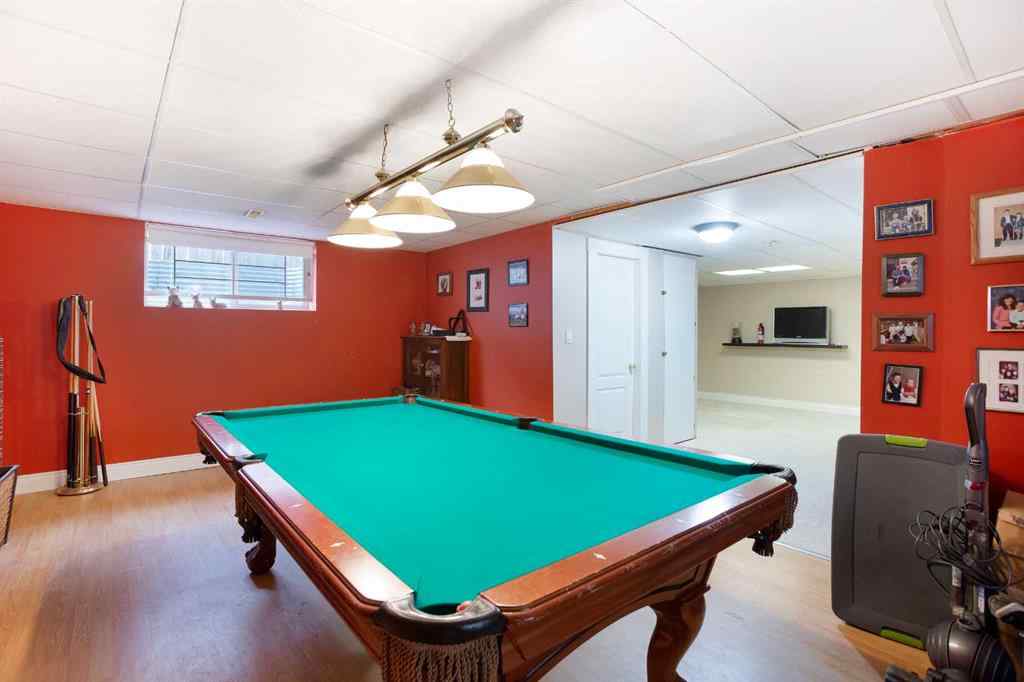 MLS® A2261796 - 196 Brightondale Close SE in New Brighton Calgary, Residential