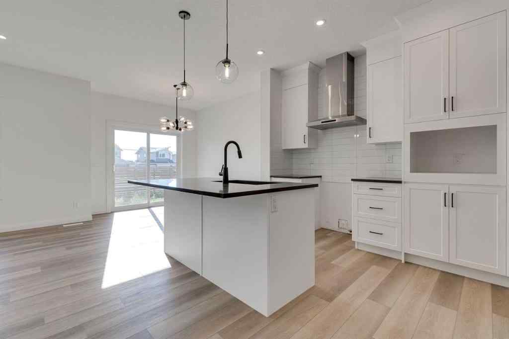 MLS® A2261800 - 52 Dawson Wharf Mount  in Dawson\'s Landing Chestermere, Residential