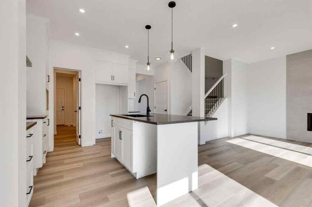 MLS® A2261800 - 52 Dawson Wharf Mount  in Dawson\'s Landing Chestermere, Residential