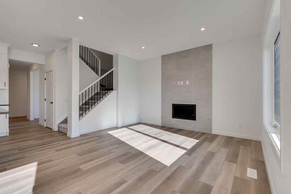 MLS® A2261800 - 52 Dawson Wharf Mount  in Dawson\'s Landing Chestermere, Residential