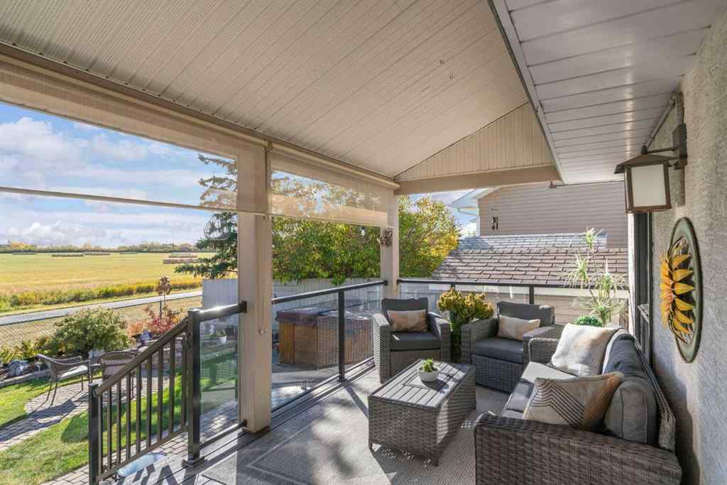 MLS® A2261802 - 416 Meadowbrook Bay SE in Meadowbrook Airdrie, Residential