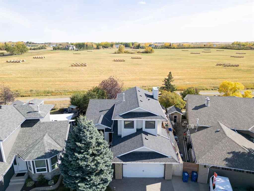 MLS® A2261802 - 416 Meadowbrook Bay SE in Meadowbrook Airdrie, Residential