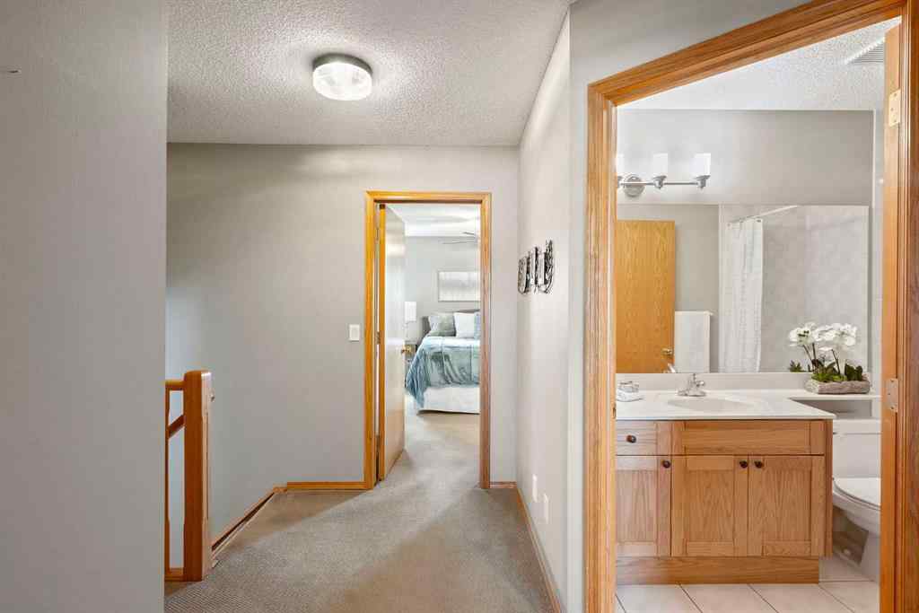 MLS® A2261802 - 416 Meadowbrook Bay SE in Meadowbrook Airdrie, Residential