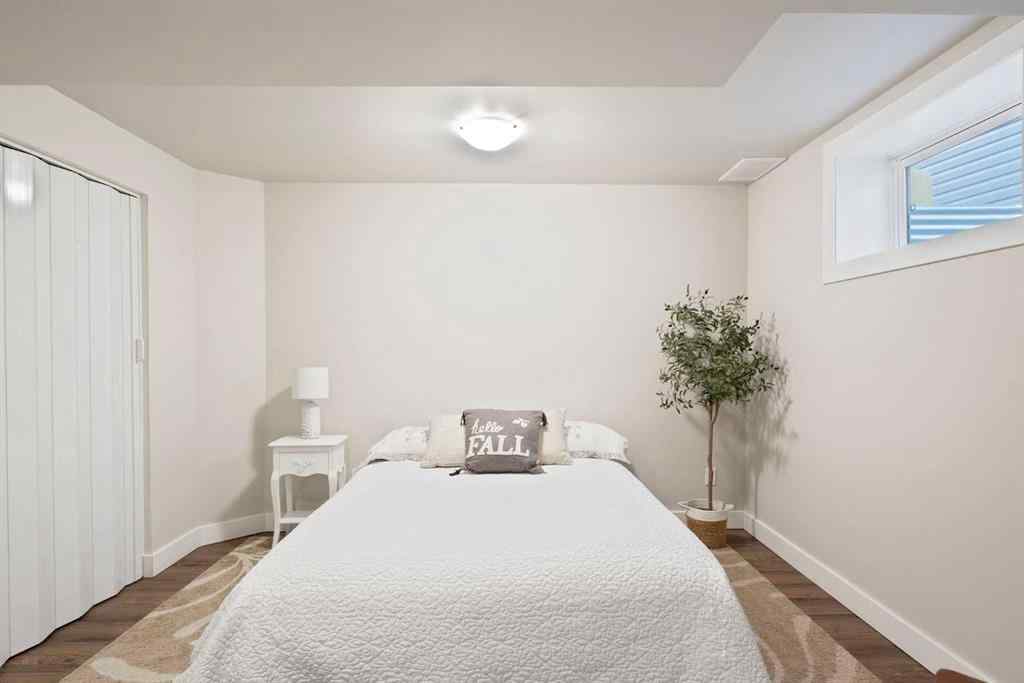 MLS® A2261802 - 416 Meadowbrook Bay SE in Meadowbrook Airdrie, Residential