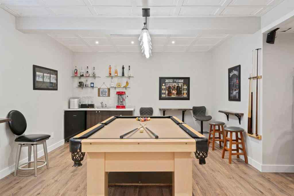 MLS® A2261802 - 416 Meadowbrook Bay SE in Meadowbrook Airdrie, Residential