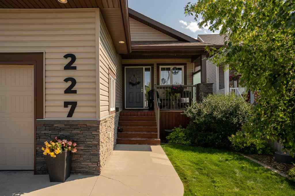MLS® A2261807 - 227 Mt Sundial Court W in Sunridge Lethbridge, Residential