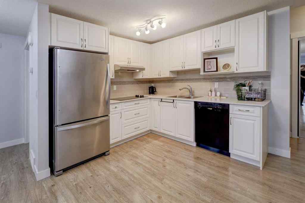 MLS® A2261816 - 213 Kingsmere Cove SE in Kings Heights Airdrie, Residential