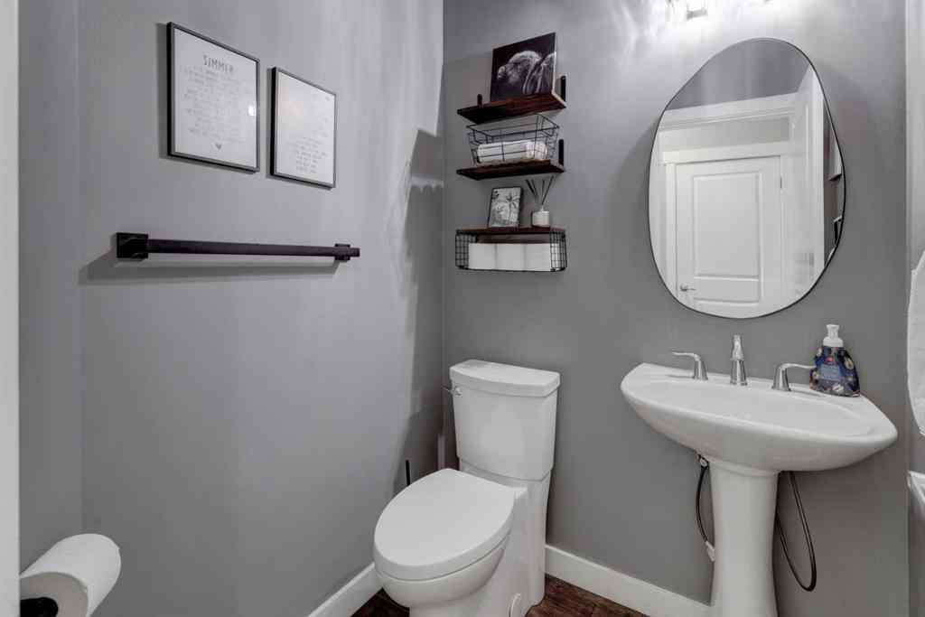 MLS® A2261816 - 213 Kingsmere Cove SE in Kings Heights Airdrie, Residential