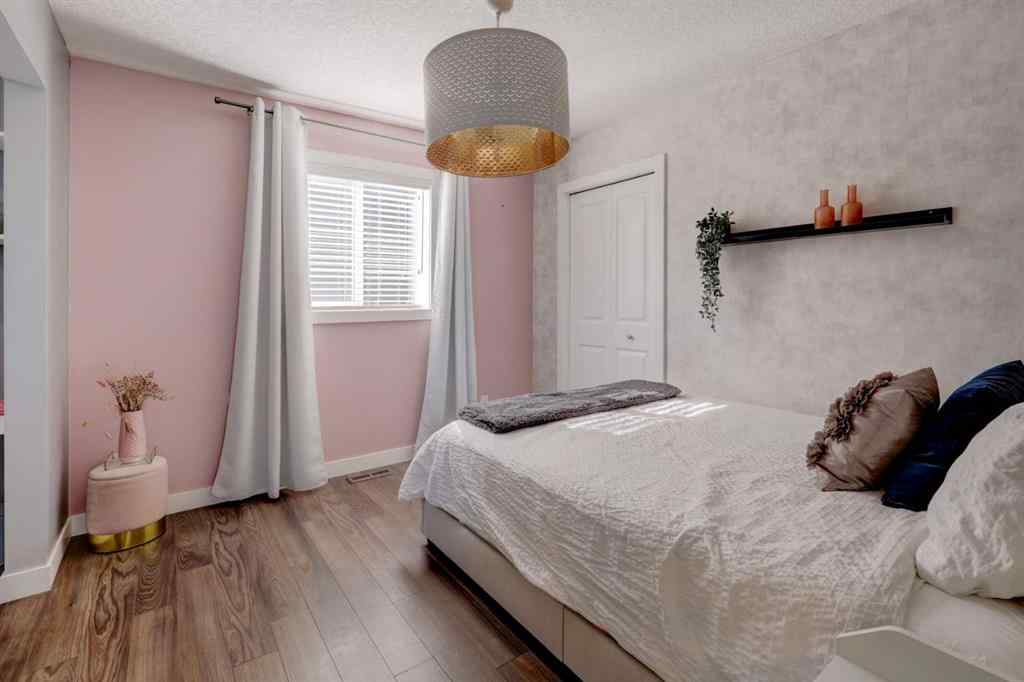 MLS® A2261816 - 213 Kingsmere Cove SE in Kings Heights Airdrie, Residential