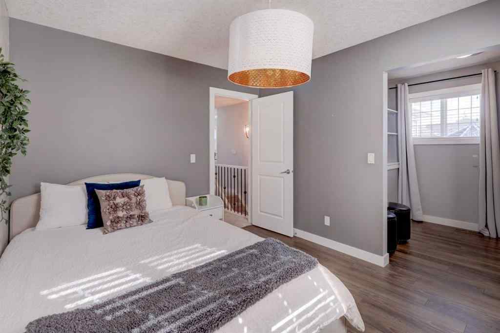 MLS® A2261816 - 213 Kingsmere Cove SE in Kings Heights Airdrie, Residential
