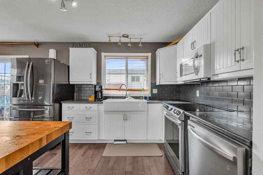 MLS® A2261817 - 9883 Athens Road SE in Acadia Calgary, Residential