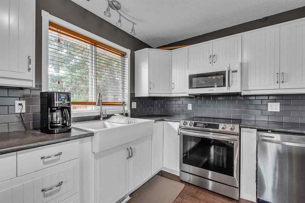 MLS® A2261817 - 9883 Athens Road SE in Acadia Calgary, Residential