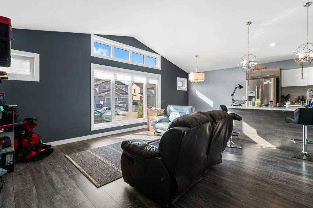 MLS® A2261818 - 43 Windermere Close  in Westlake Red Deer, Residential