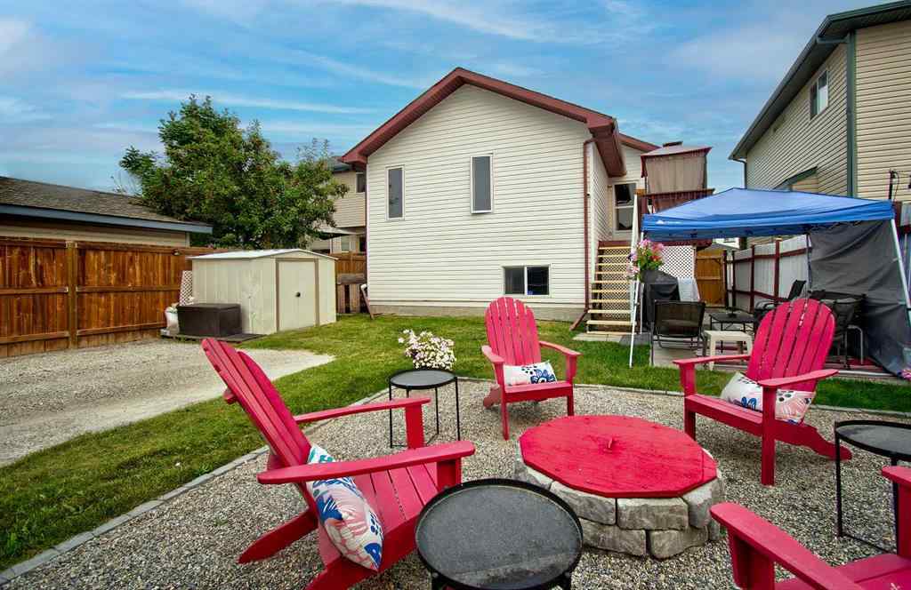 MLS® A2261820 - 1047 Creek Springs Rise NW in Silver Creek Airdrie, Residential