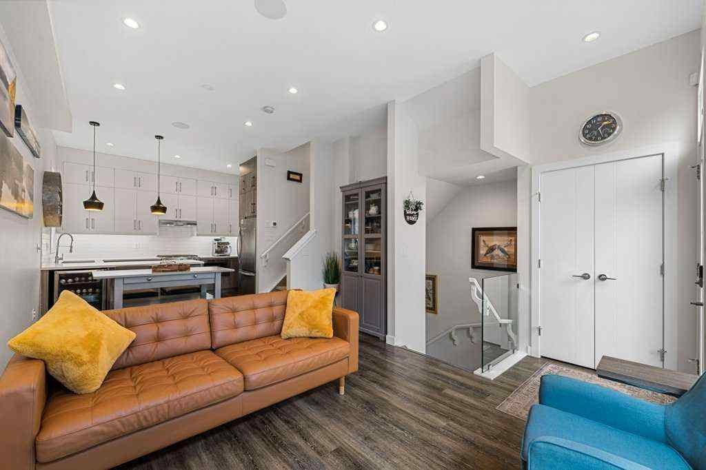 MLS® A2261821 - Unit #2 713 5 Street NE in Renfrew Calgary, Residential